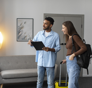 Service de conciergerie Airbnb complète avec accueil voyageurs et gestion locative